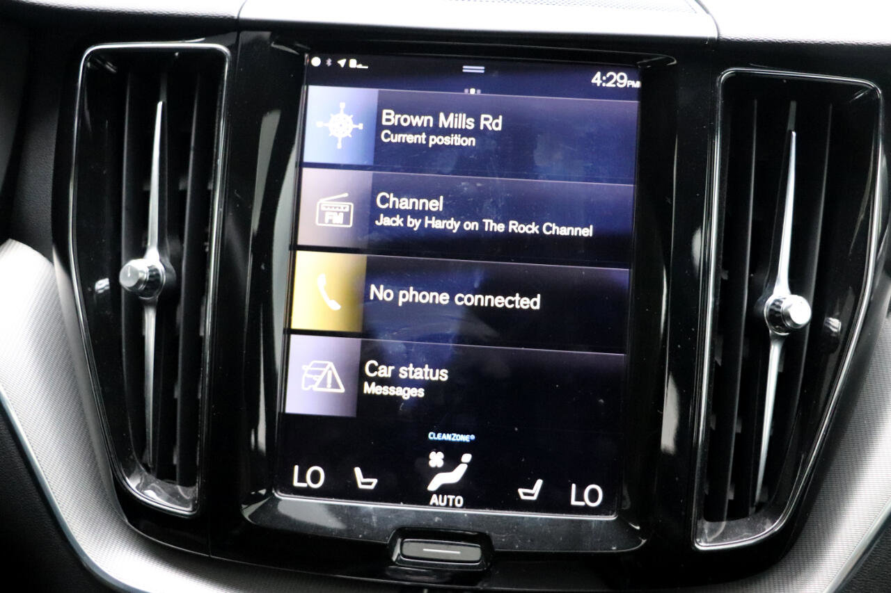 Used 2018 Volvo XC60 T8 R-Design w/ Convenience Package image 19