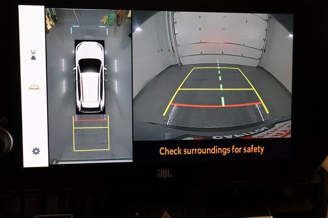 Used 2023 Toyota RAV4 Limited image 23