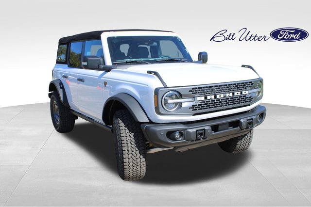 New 2025 Ford Bronco Badlands video 2