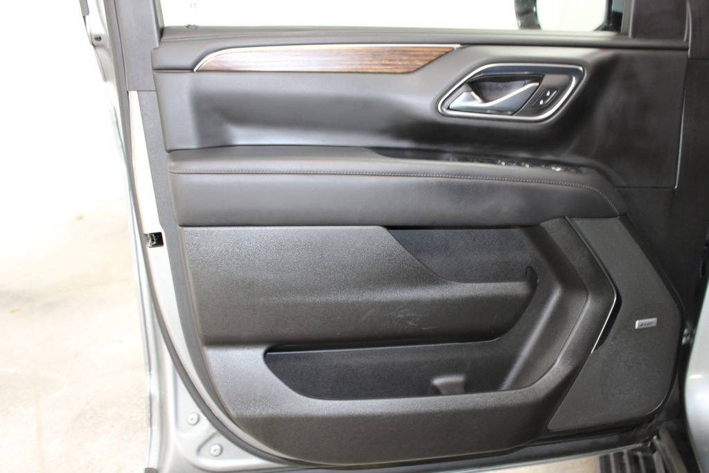 Used 2024 Chevrolet Tahoe High Country image 17