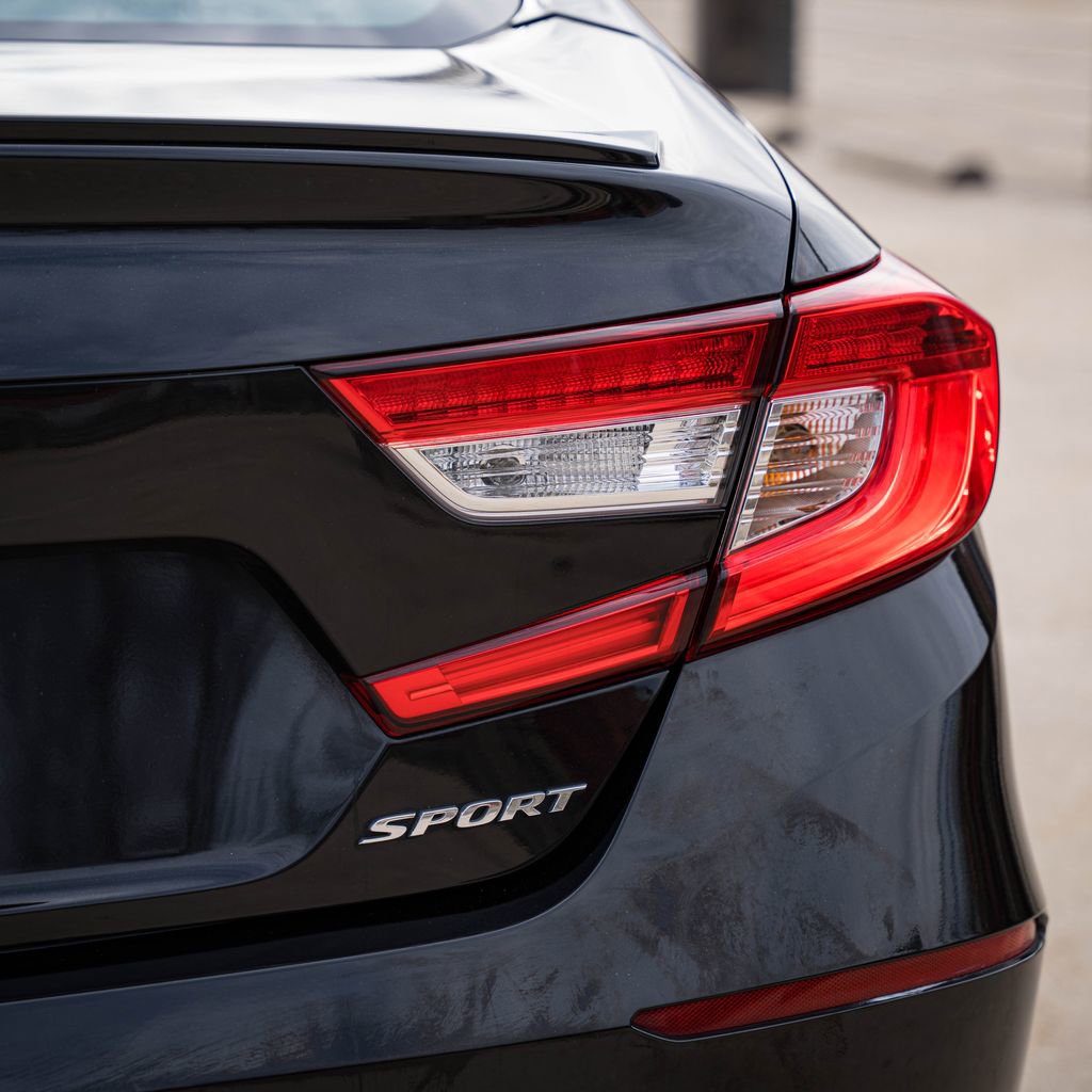 Used 2019 Honda Accord Sport image 6