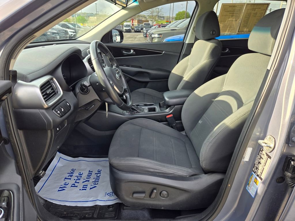Used 2020 Kia Sorento LX w/ LX I4 Convenience Package image 15