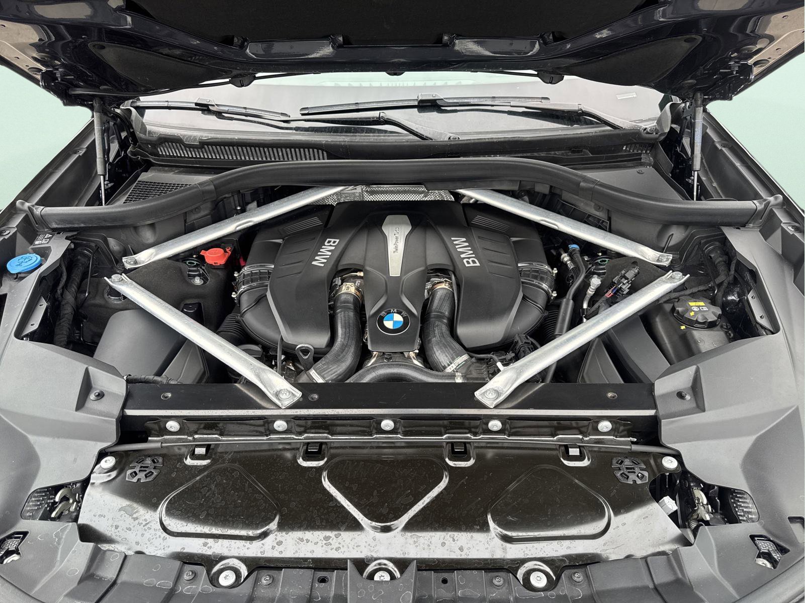 Used 2020 BMW X7 xDrive50i w/ Cold Weather Package image 14