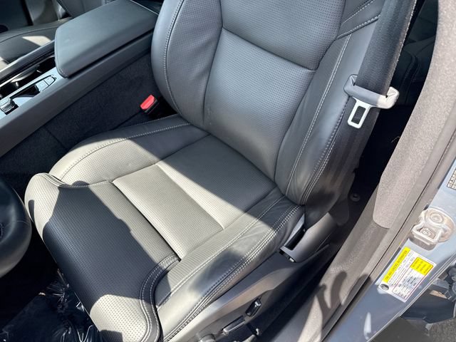 Used 2023 Volvo XC60 T8 Ultimate w/ Climate Package AWD/4WD image 17