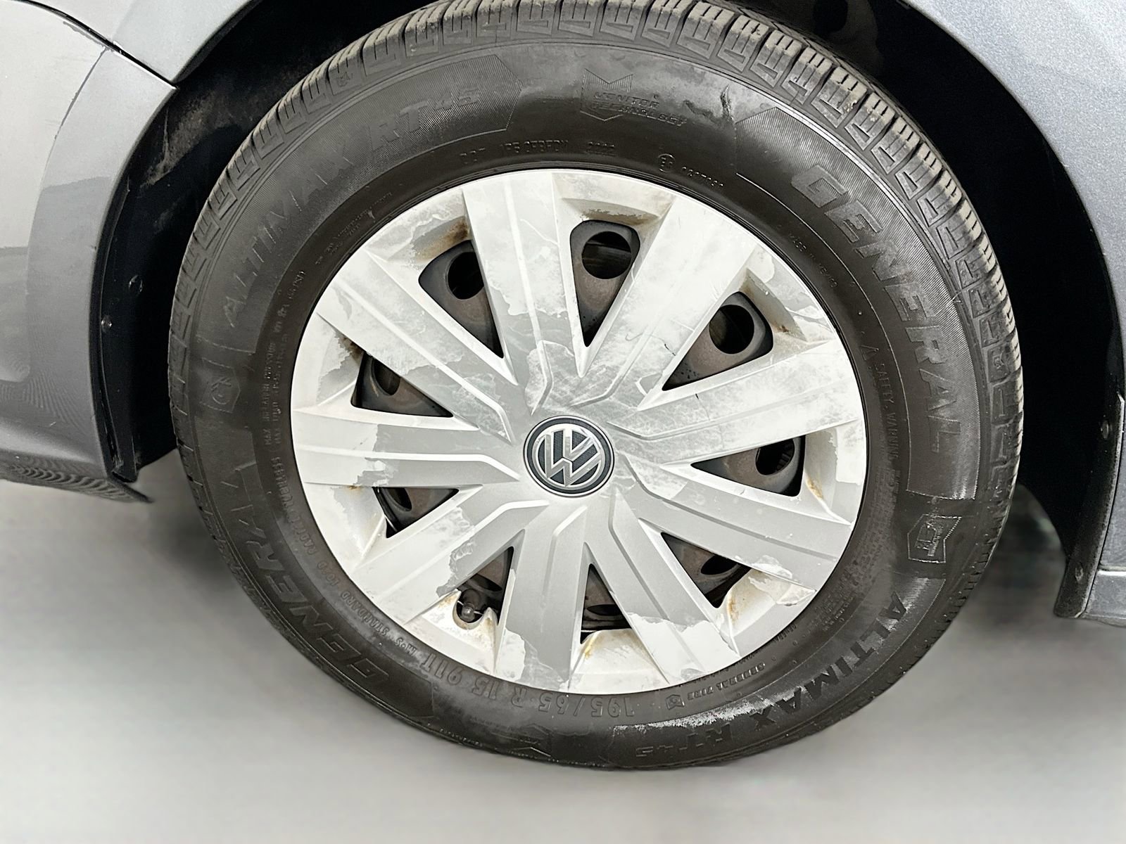 Used 2015 Volkswagen Jetta S FWD image 28
