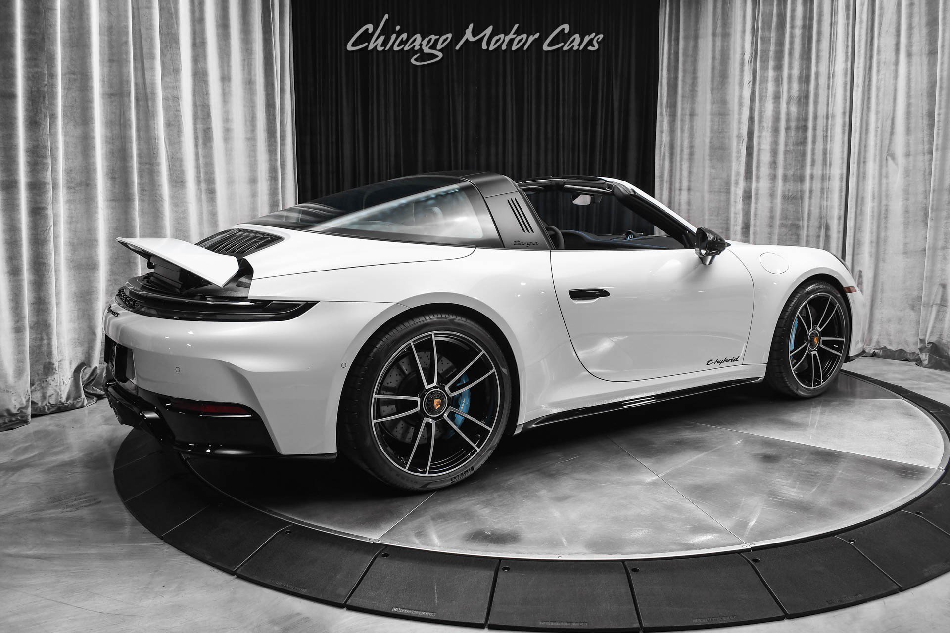 Used 2025 Porsche 911 Targa 4 GTS image 5