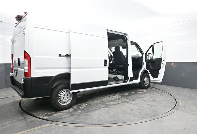 Used 2025 RAM ProMaster 2500 w/ Convenience Group image 45