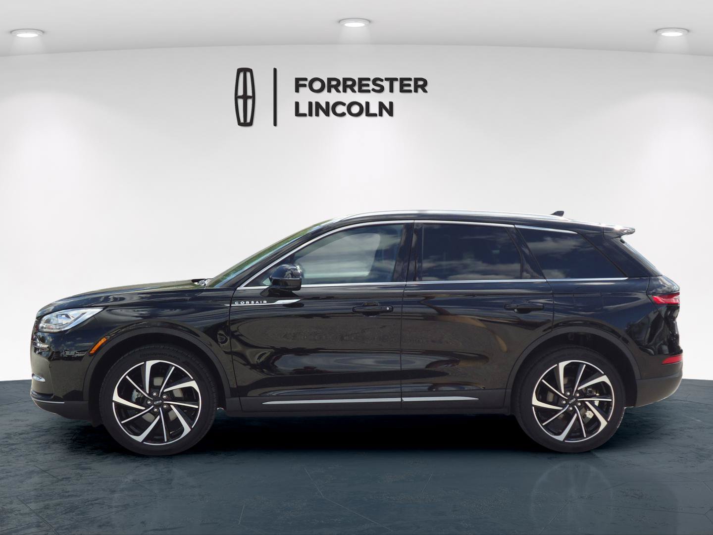 Certified 2023 Lincoln Corsair Reserve w/ Equipment Group 201A AWD/4WD image 6