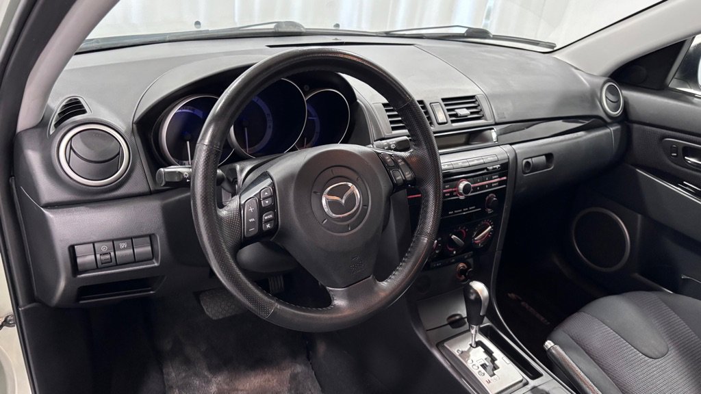 Used 2009 MAZDA MAZDA3 s Touring image 9