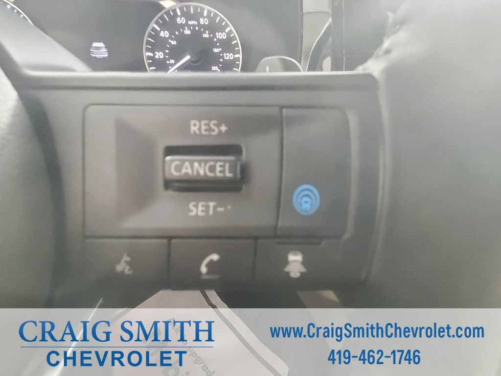 Used 2025 Nissan Pathfinder SV FWD image 20