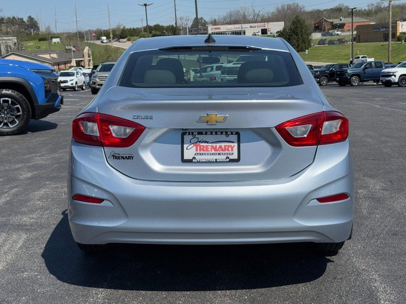 Used 2017 Chevrolet Cruze LS image 5