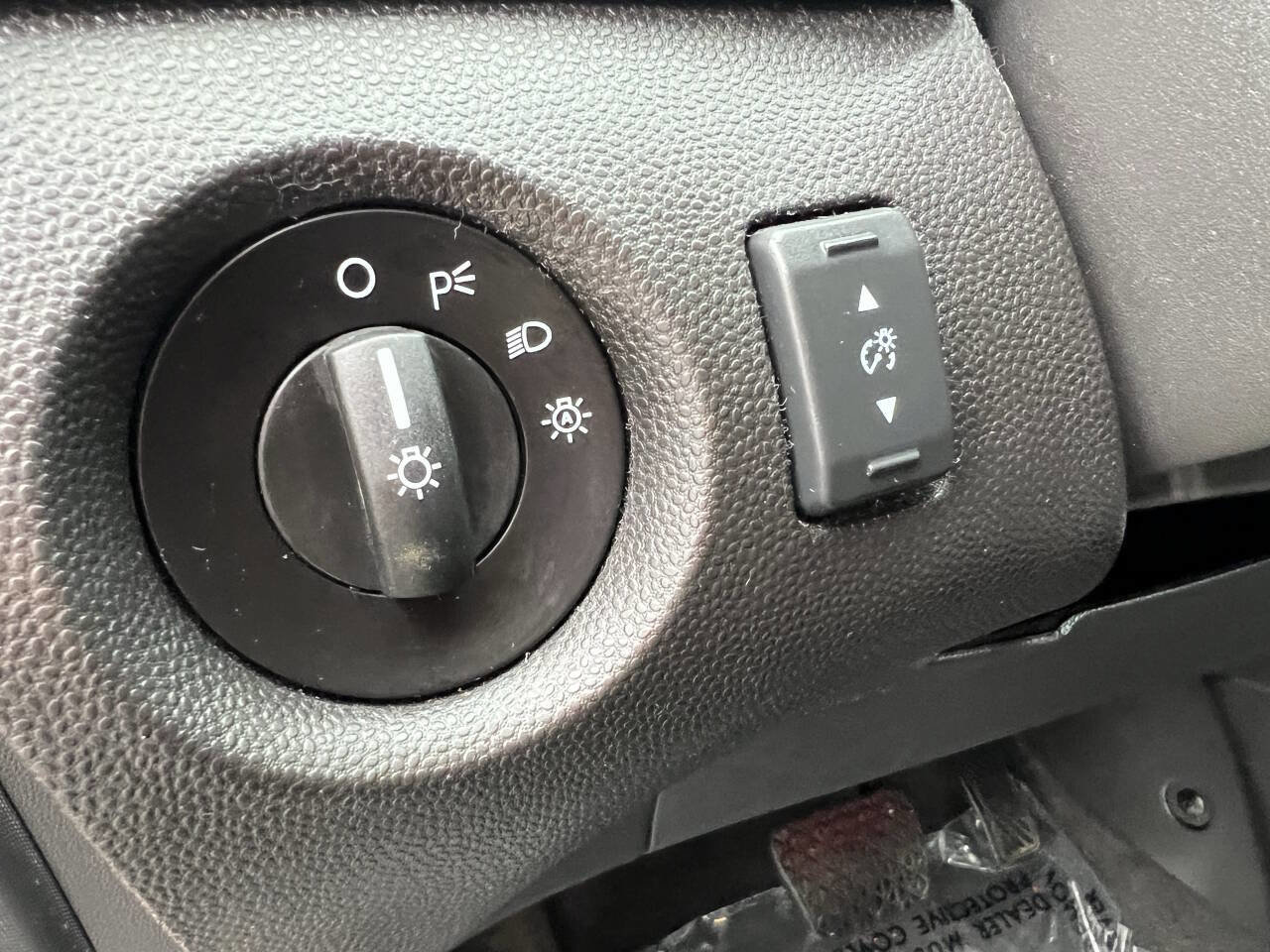 Used 2016 Ford Fiesta SE w/ Cold Weather Package FWD image 20