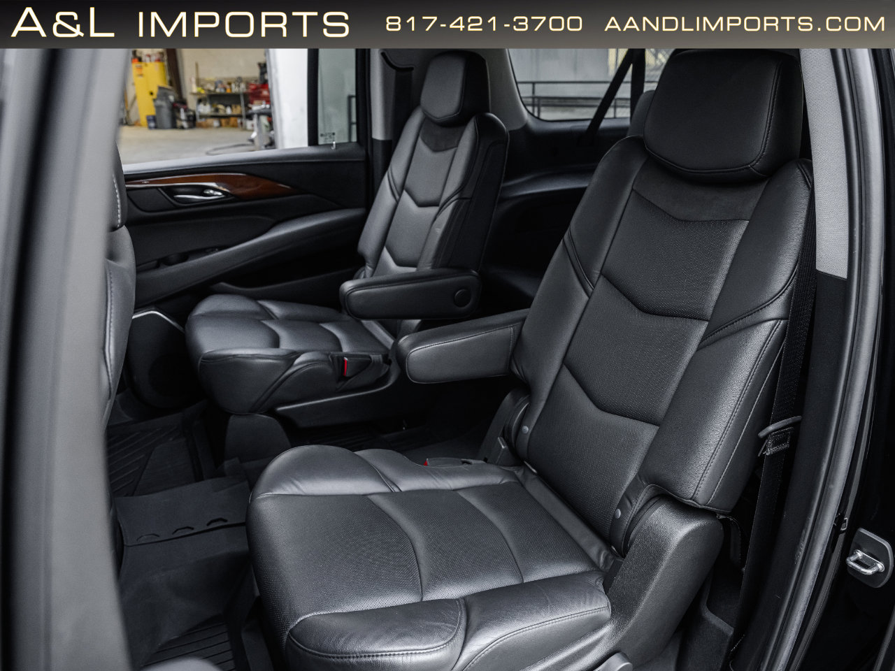 Used 2019 Cadillac Escalade ESV Premium Luxury image 16