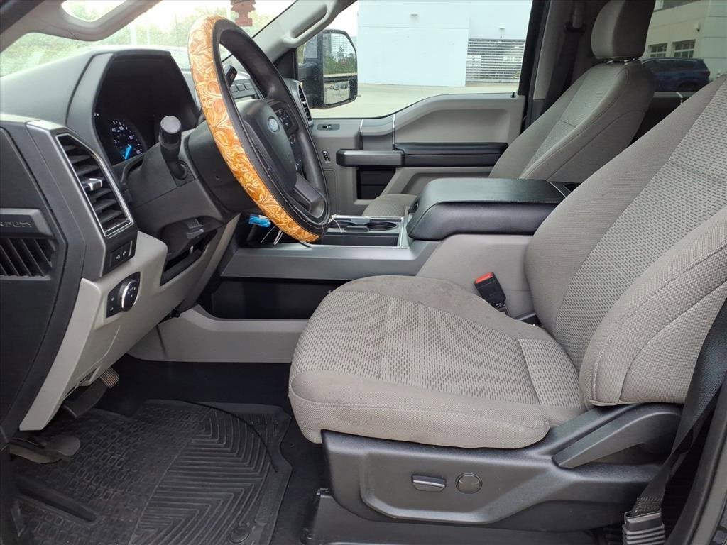 Used 2021 Ford F250 XLT w/ XLT Premium Package image 16