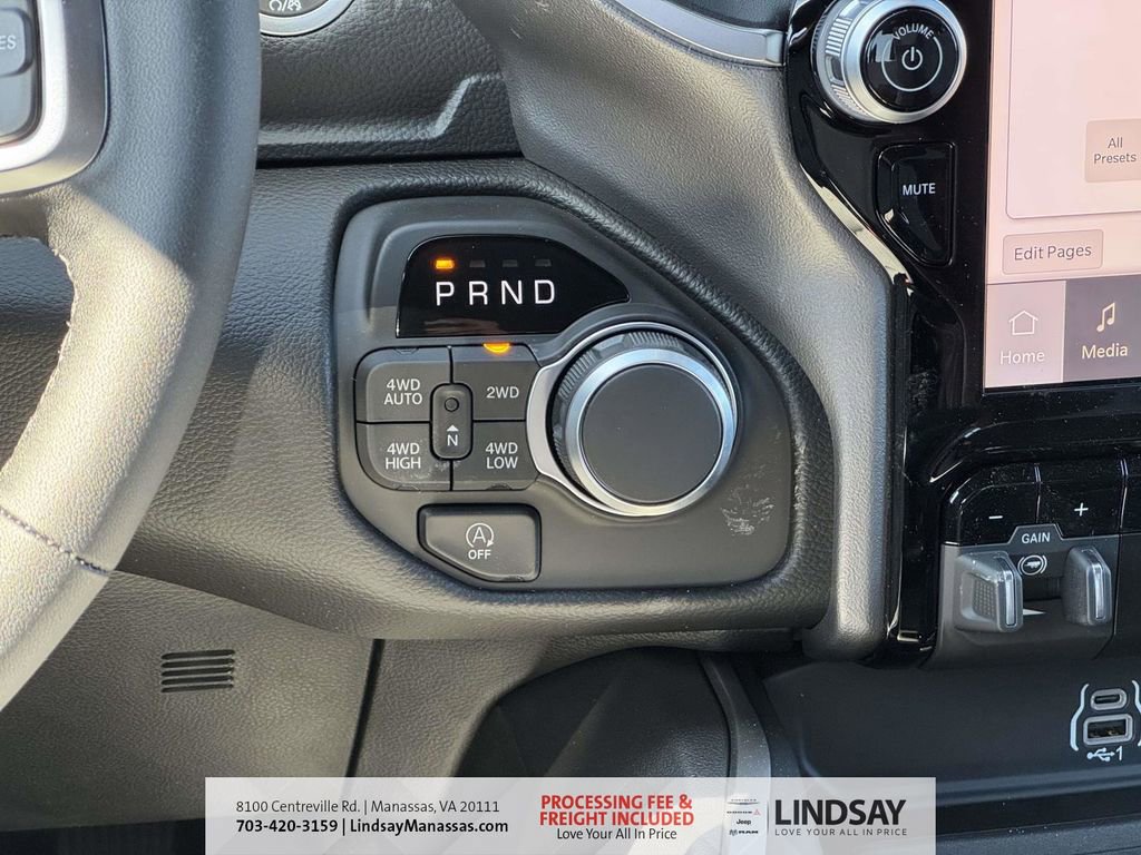 New 2026 RAM 1500 4x4 Crew Cab image 25