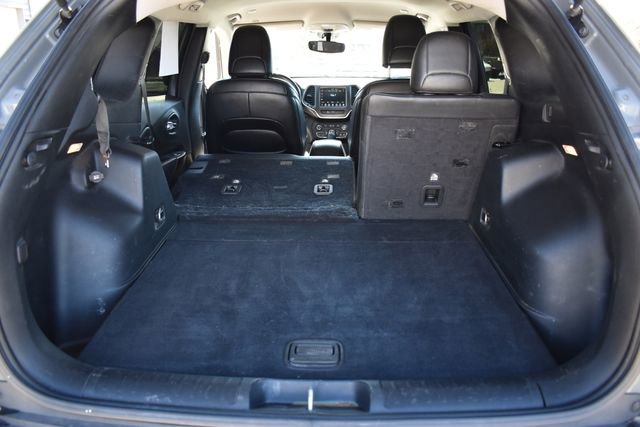 Used 2019 Jeep Cherokee Trailhawk w/ Cold Weather Group image 21