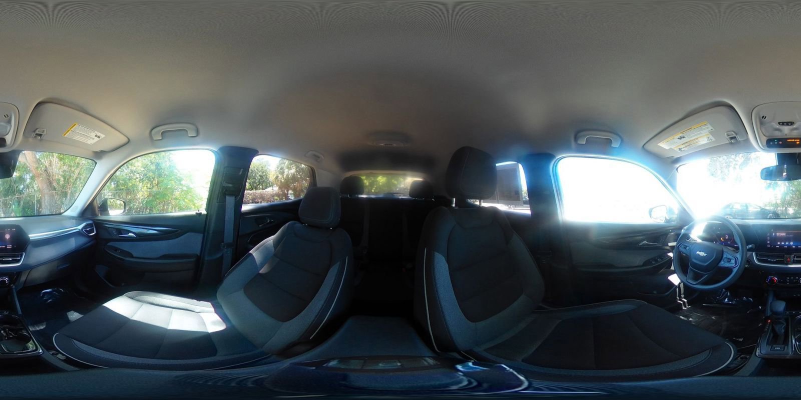 Used 2025 Chevrolet TrailBlazer LT FWD image 43