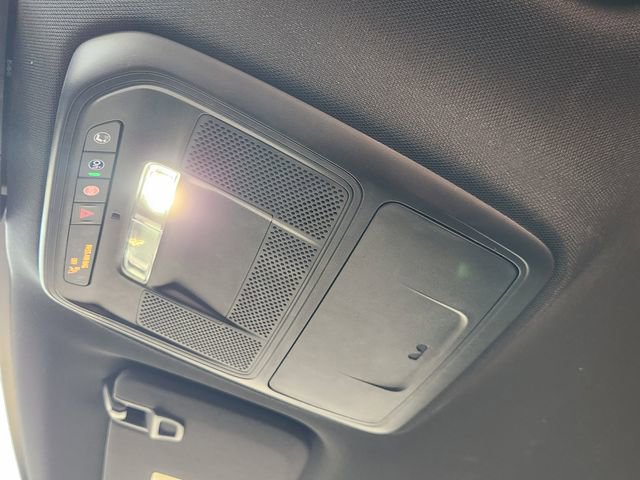 Used 2024 Chevrolet Traverse LT w/ Midnight/Sport Edition image 25