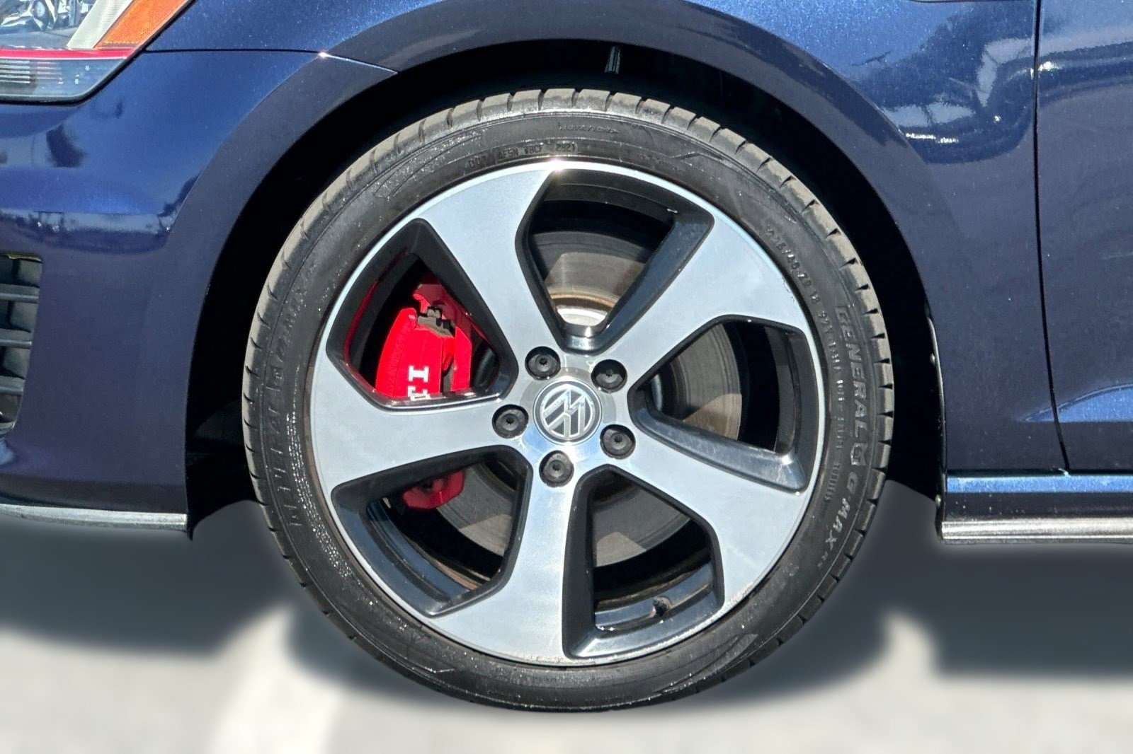 Used 2016 Volkswagen GTI S image 12