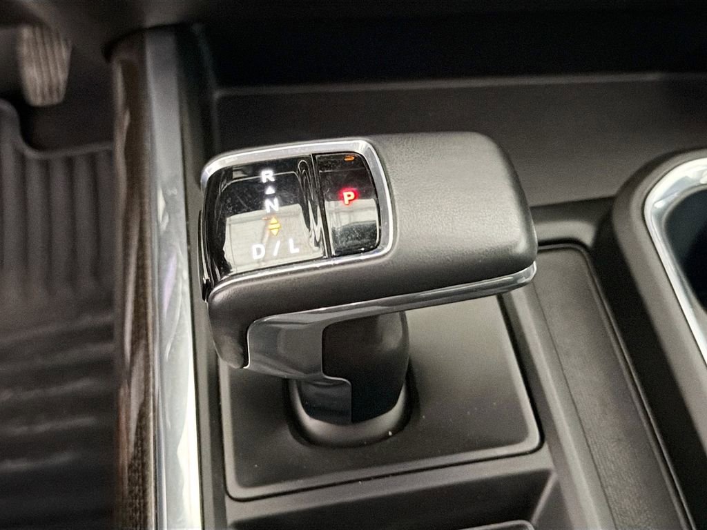 Used 2023 Chevrolet Silverado 1500 RST AWD/4WD image 17