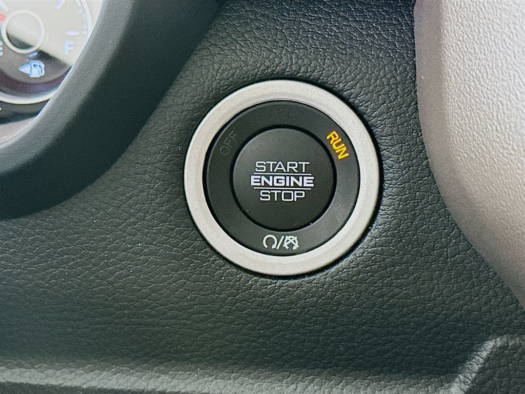 Used 2022 RAM 1500 Laramie AWD/4WD image 27