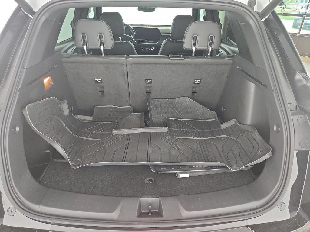Used 2025 Chevrolet TrailBlazer ACTIV w/ Convenience Package FWD image 30