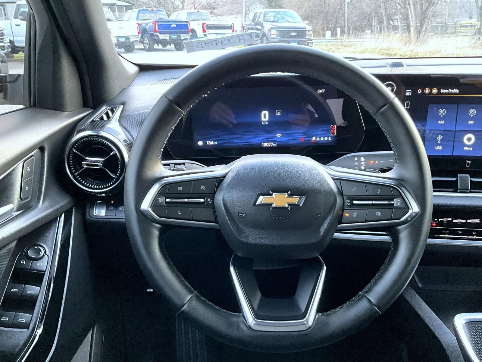 Used 2025 Chevrolet Equinox LT FWD image 12