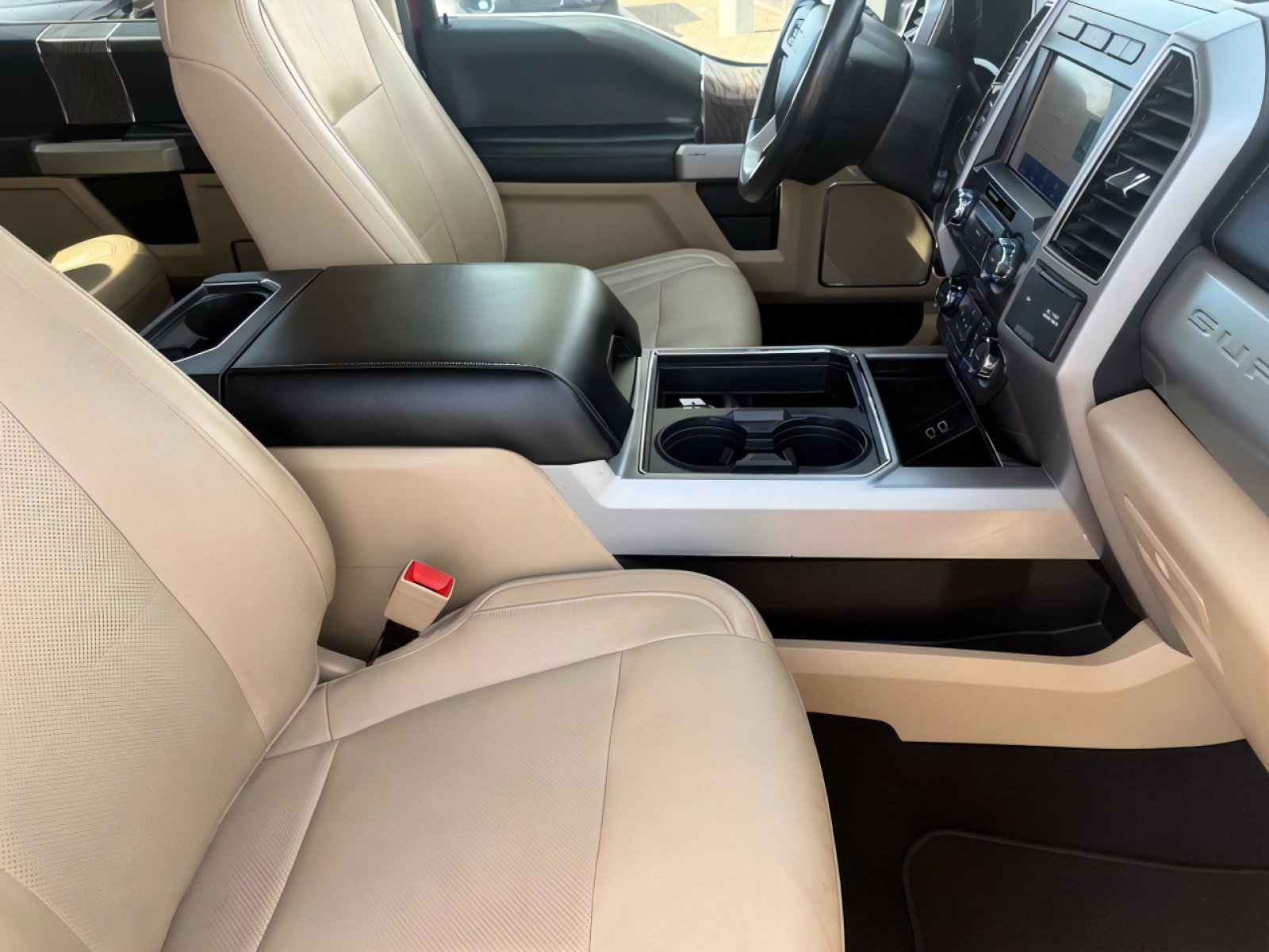 Used 2019 Ford F250 Lariat w/ Lariat Ultimate Package image 10