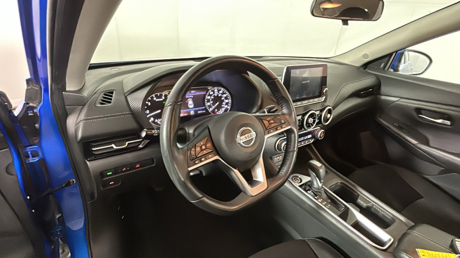 Used 2020 Nissan Sentra SV FWD image 17