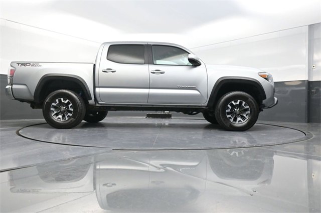 Used 2022 Toyota Tacoma TRD Off-Road image 34