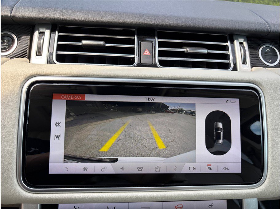 Used 2018 Land Rover Range Rover image 31