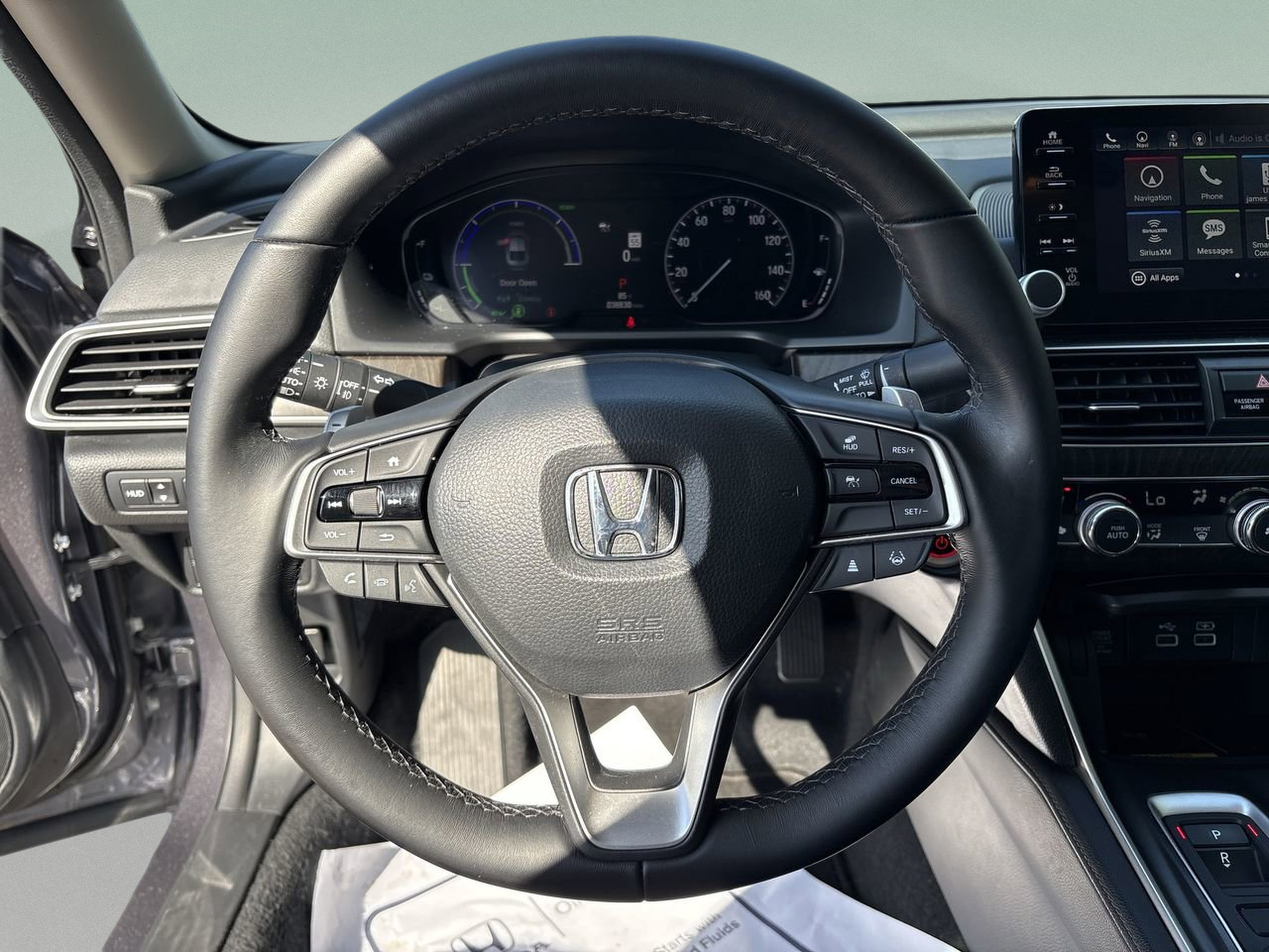 Used 2022 Honda Accord Touring image 11