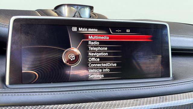 Used 2016 BMW X5 M AWD/4WD image 17