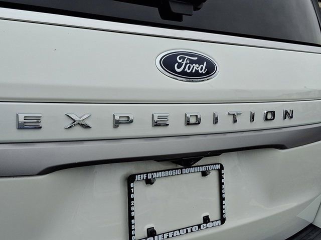 Used 2023 Ford Expedition XLT image 36