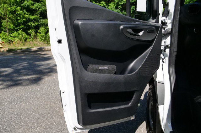 Used 2025 Mercedes-Benz Sprinter 2500 image 18