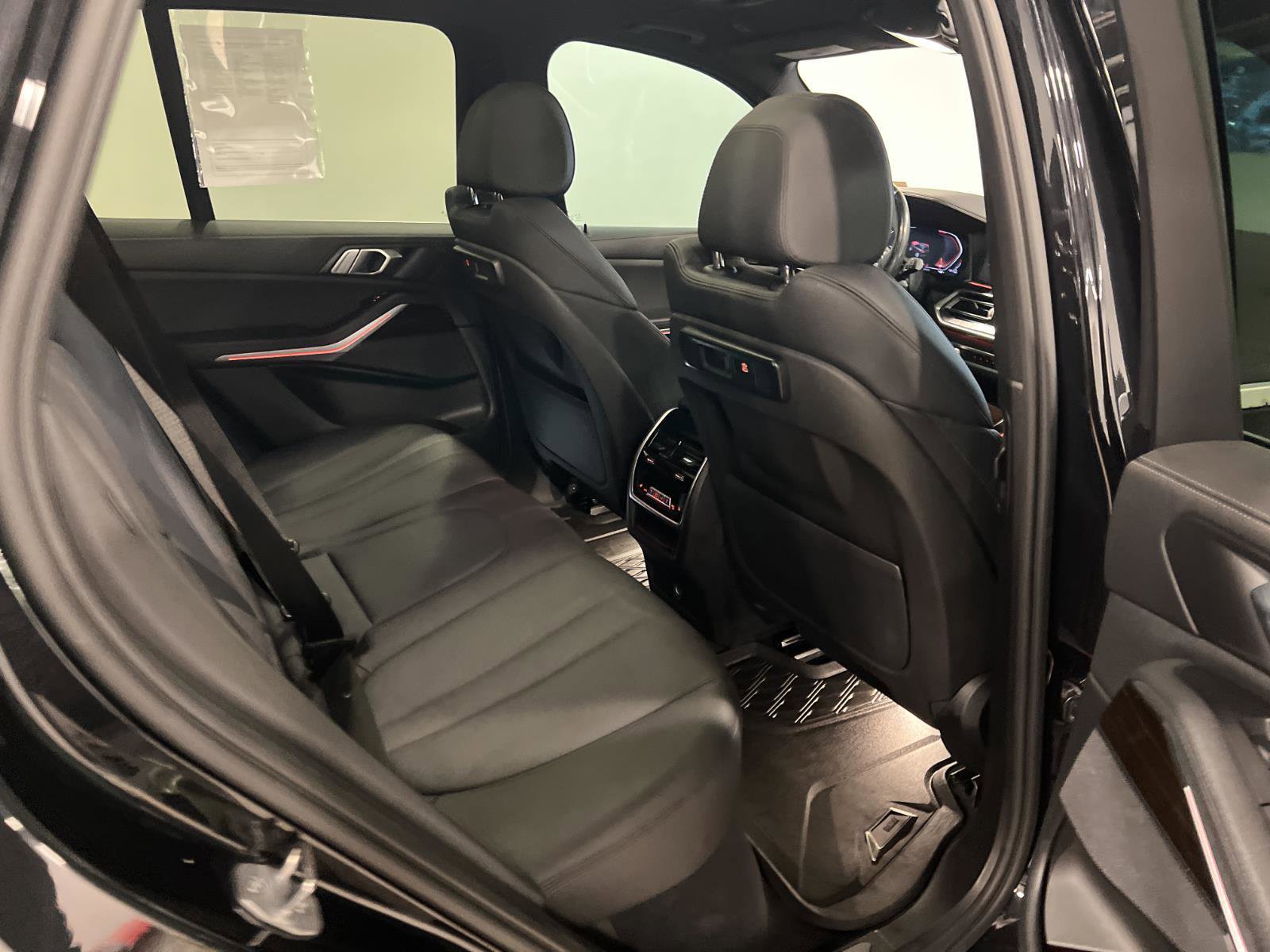 Used 2020 BMW X5 xDrive40i w/ Premium Package image 40