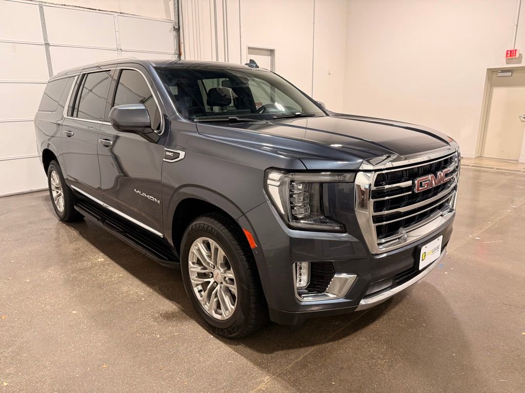 Used 2021 GMC Yukon XL SLT image 3