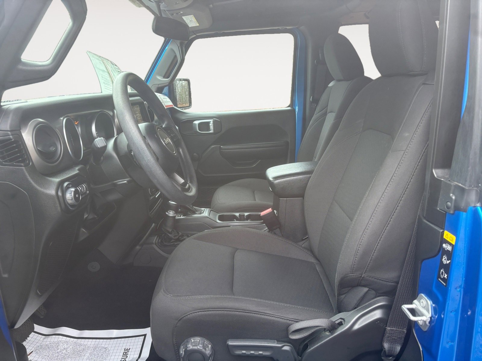 Used 2022 Jeep Wrangler Willys image 9