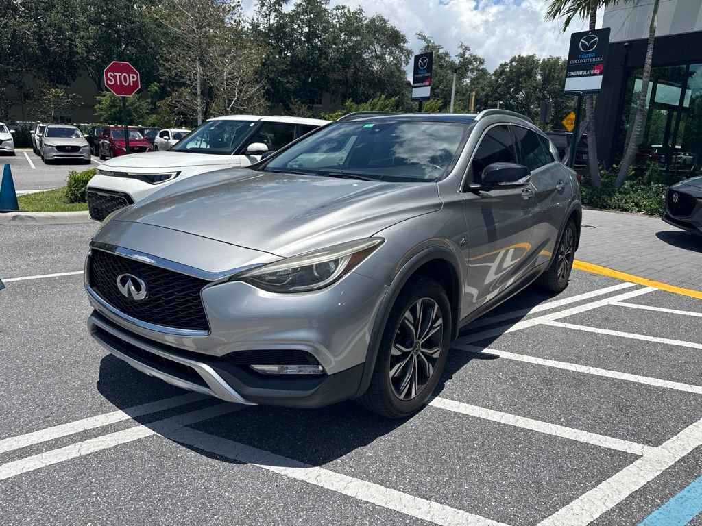 Used 2018 INFINITI QX30 Premium AWD/4WD image 9