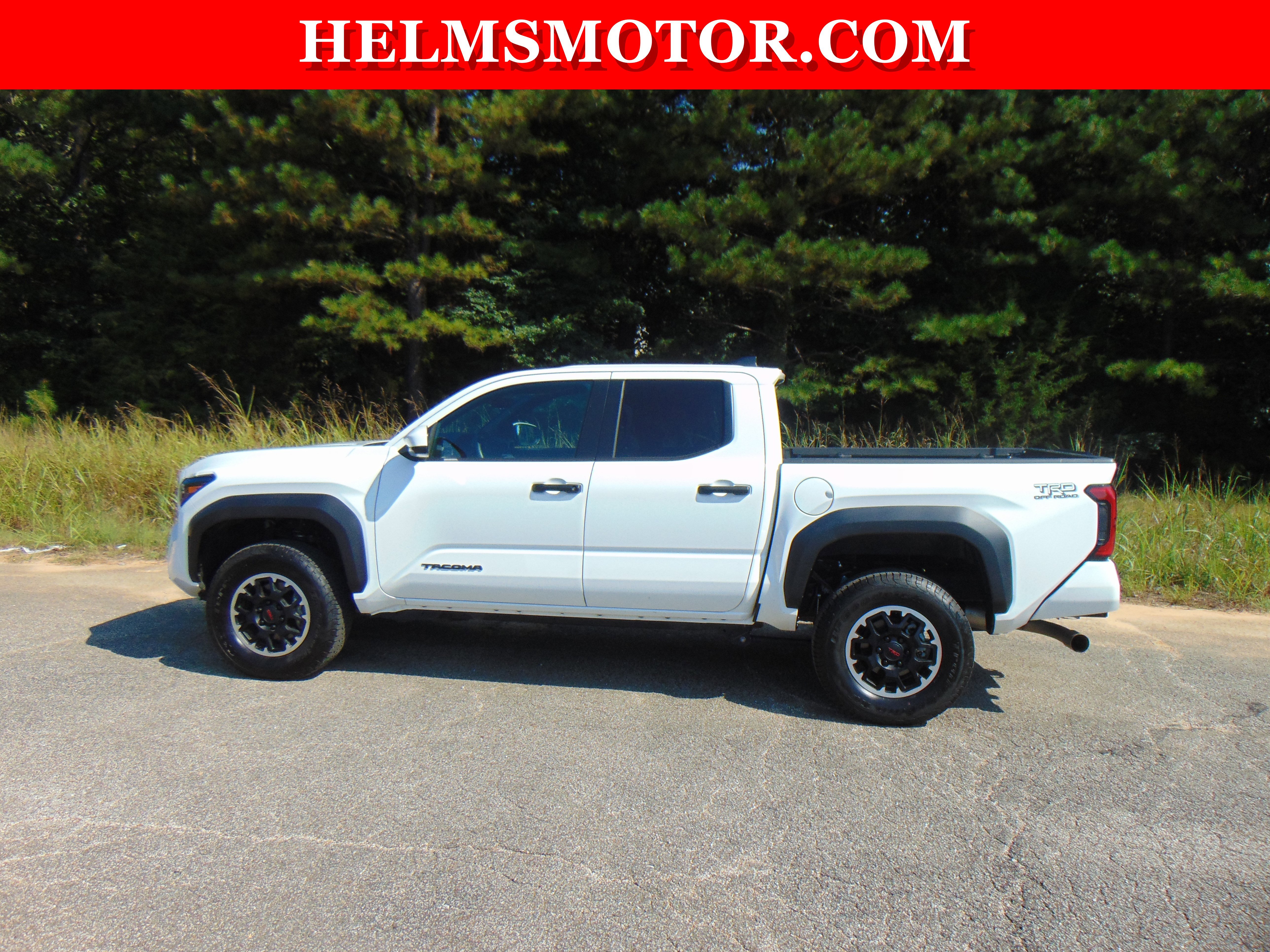 Used 2024 Toyota Tacoma TRD Off-Road image 4