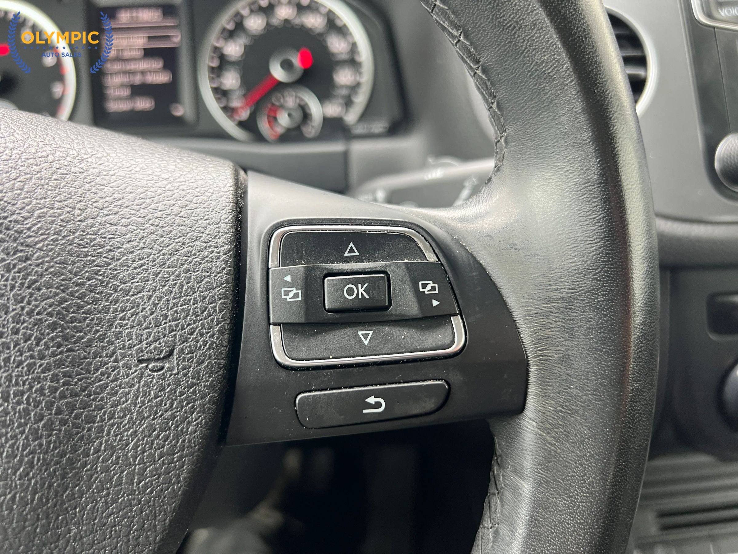 Used 2017 Volkswagen Tiguan S FWD image 25