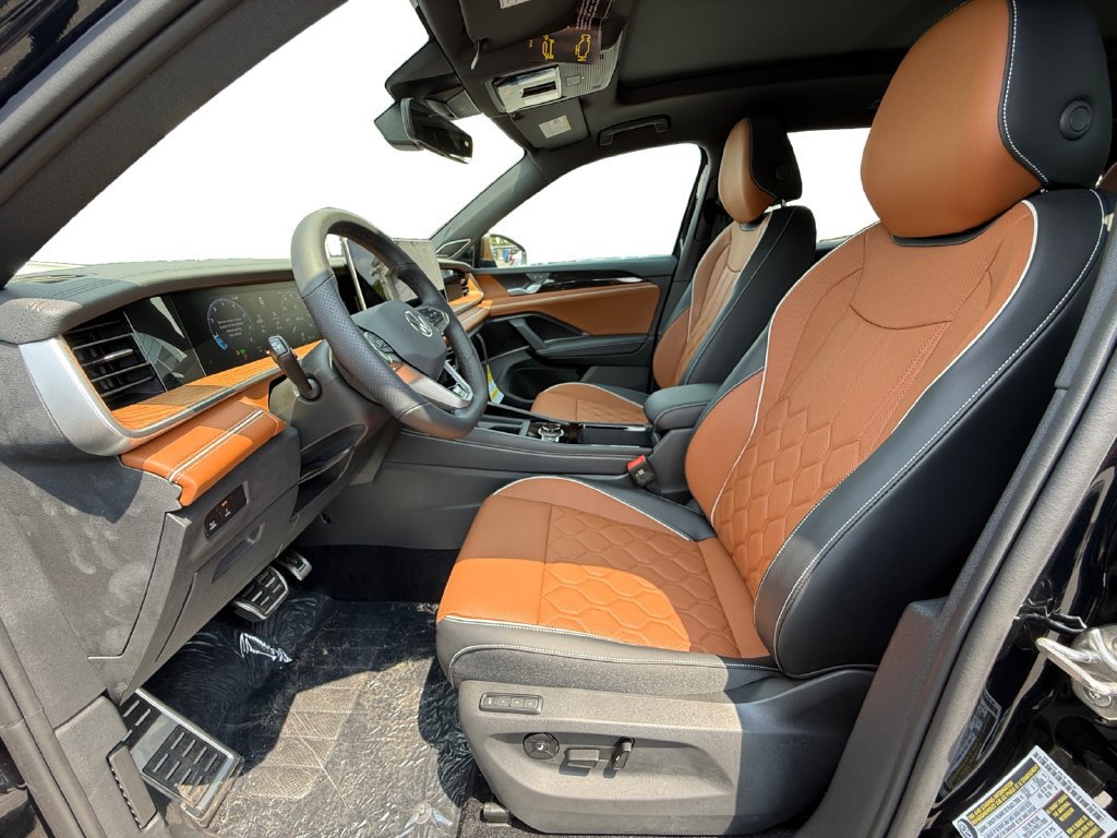 New 2026 Volkswagen Tiguan SEL R-Line AWD/4WD image 9
