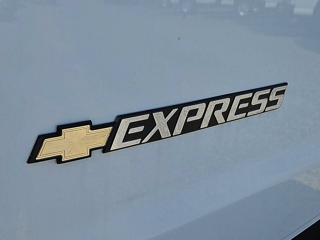 New 2026 Chevrolet Express 2500 w/ Driver Convenience Package RWD image 19