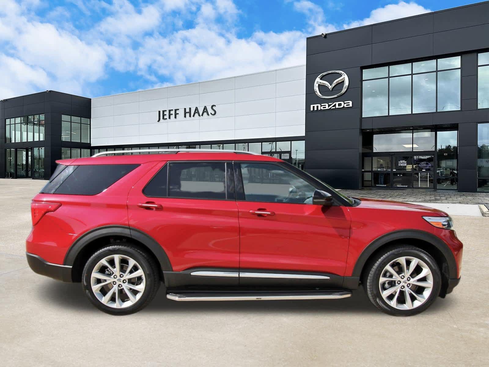Used 2021 Ford Explorer Platinum w/ Equipment Group 601A AWD/4WD image 5