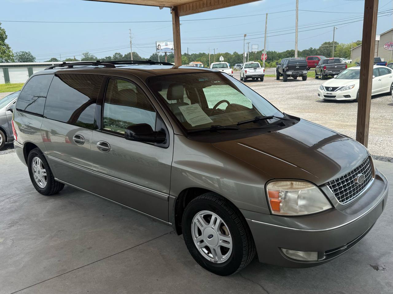Used 2005 Ford Freestar SEL FWD image 66