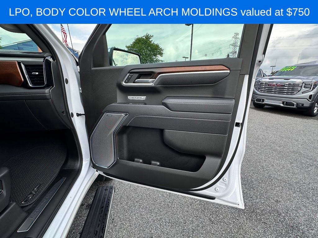 Used 2025 GMC Sierra 1500 Denali w/ Denali Reserve Package AWD/4WD image 15