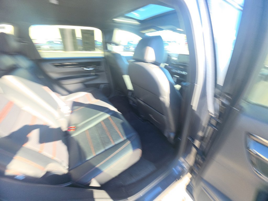 Used 2025 Honda CR-V Sport Touring image 32