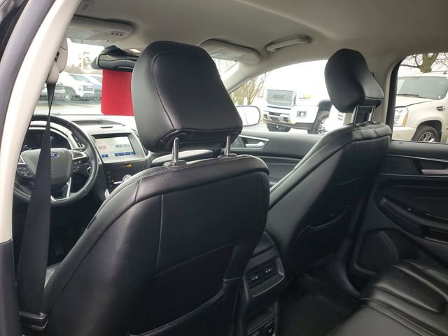 Used 2020 Ford Edge Titanium w/ Cargo Accessory Package image 9
