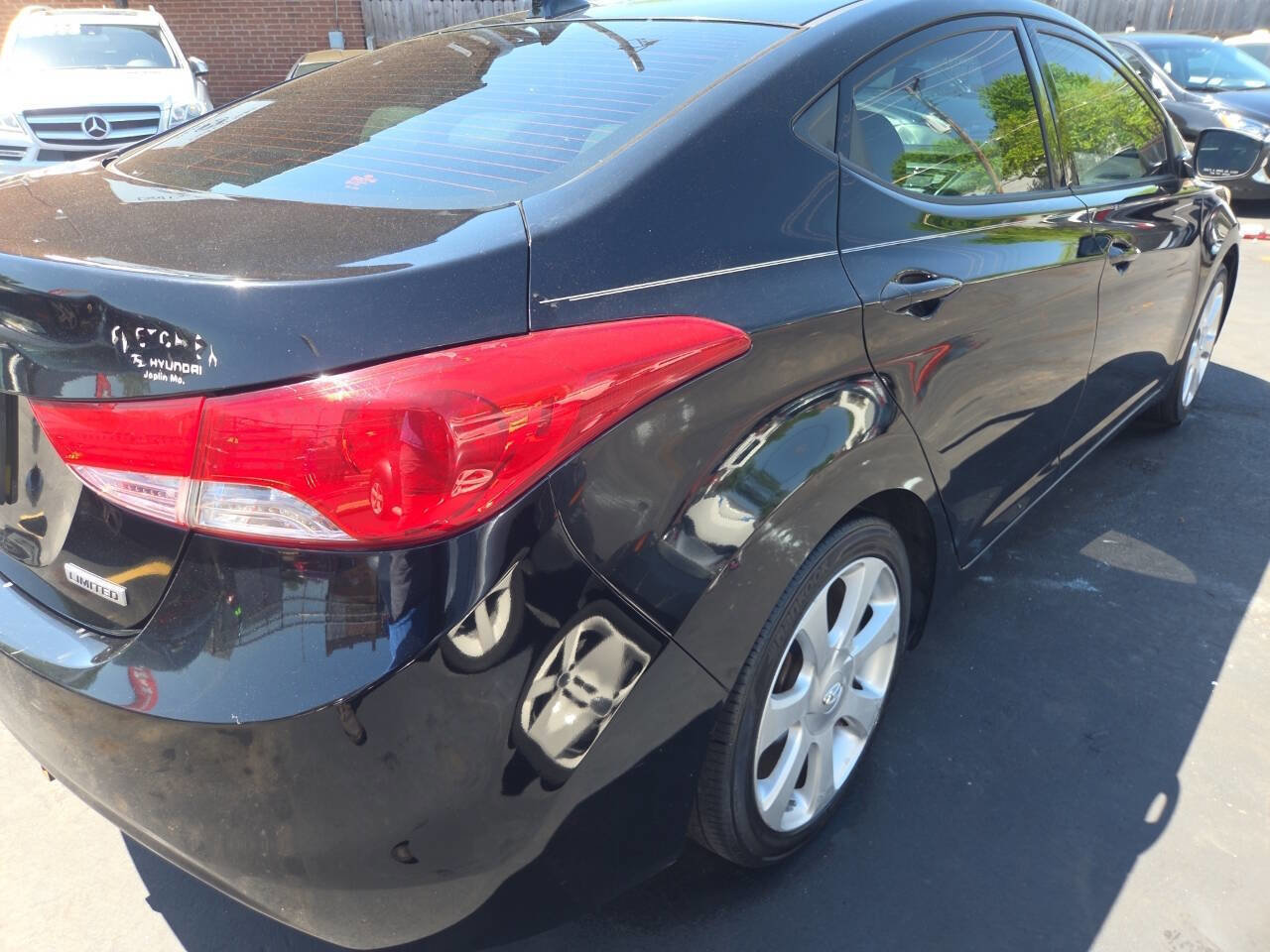Used 2013 Hyundai Elantra Limited FWD image 10