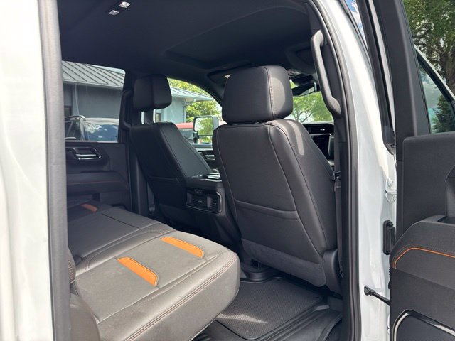 Used 2025 GMC Sierra 2500 AT4 AWD/4WD image 17